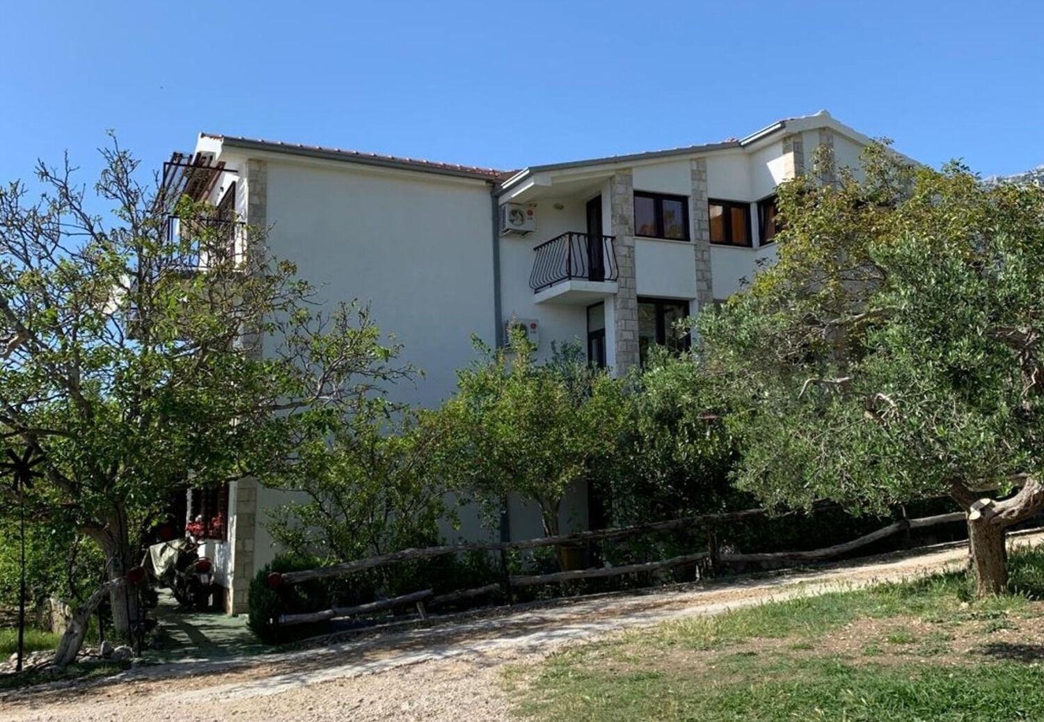 Apartments Antisa - With Playground Tučepi Eksteriør billede